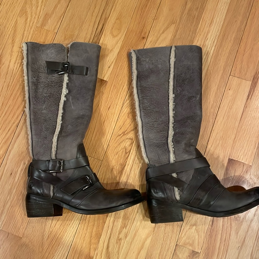 BRONX size 39 distressed boot (size 7)